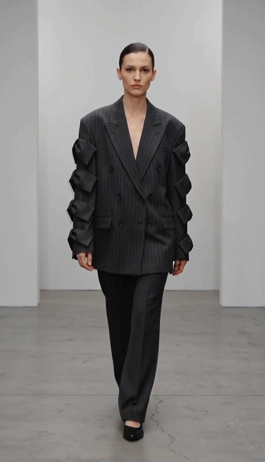 [BOW ARMOUR] Re-worked oversized blazer